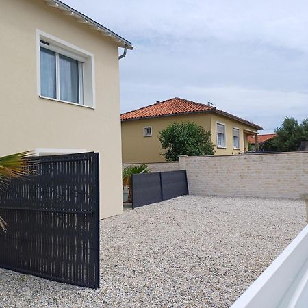 Apartamento L'Echappee Belle Bessines Exterior foto